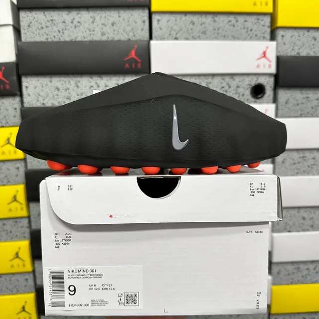 Nike Mind 001 Black/Chrome/Hyper Crimson