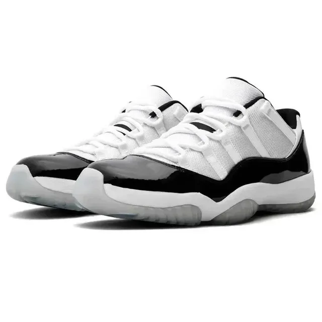 Air Jordan 11 Concord