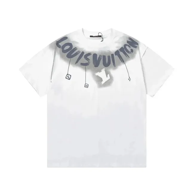 Louis Vuitton T-Shirt Spray-Paint Logo