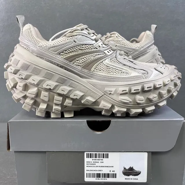 Balenciaga Triple S Monocolor Grey