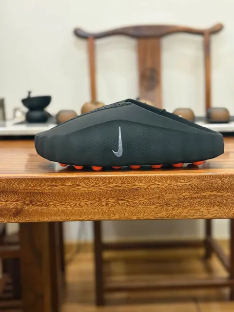 Nike Mayfly Black Orange