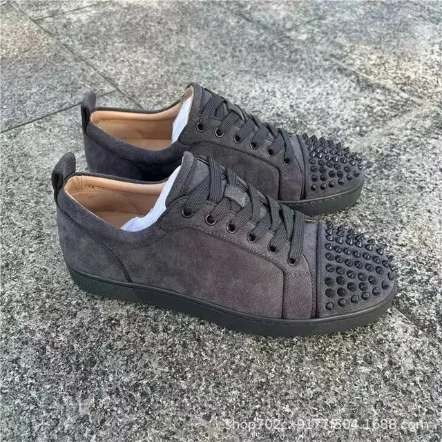 小潮六服装商行