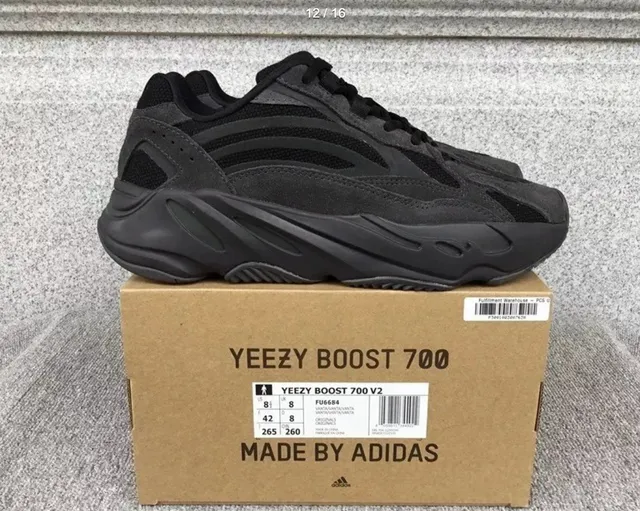 Yeezy Boost 700 V2 Static