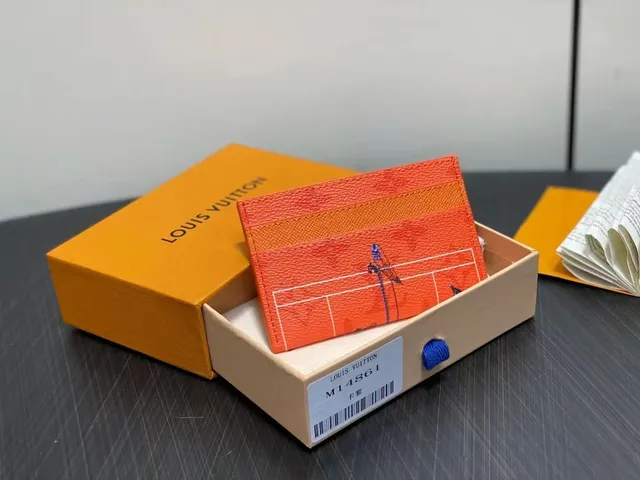 Louis Vuitton Card Holder Tennis Court Print