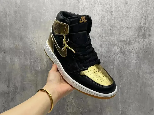 Air Jordan 1 High