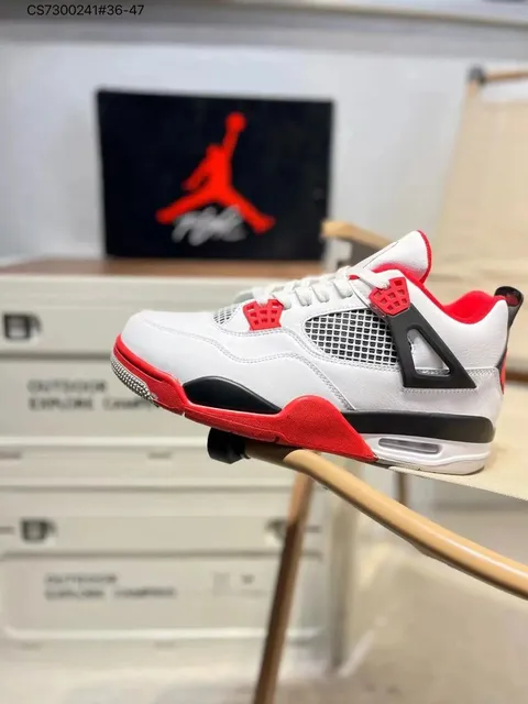 Air Jordan 4 Fire Red