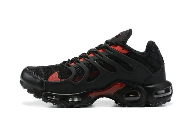 Nike Air Max Plus Black Red