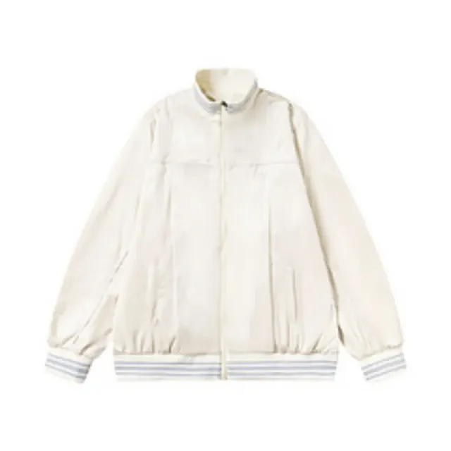 C 03m white