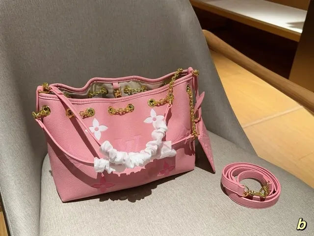 050301004(Size:28×20×11cm)