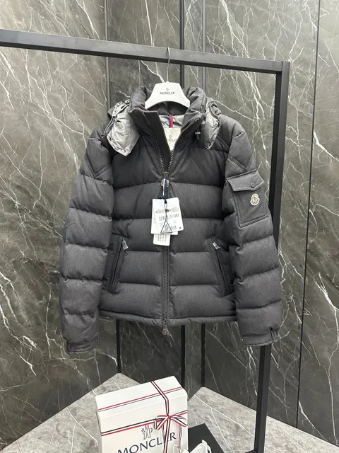 Moncler Down Jacket Quilted Hooded
