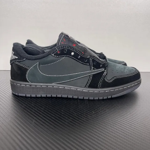AJ1低帮纯黑倒钩低帮DM7866-001