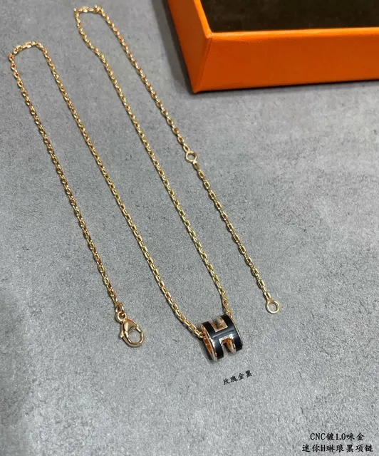 Hermès Mini H Pendant Necklace Enamel Black