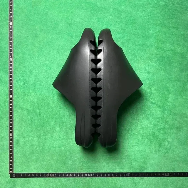Yeezy Foam Runner Onyx