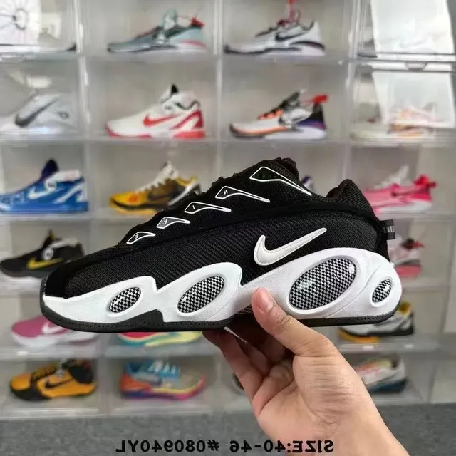 Nike Air Max TN Black White