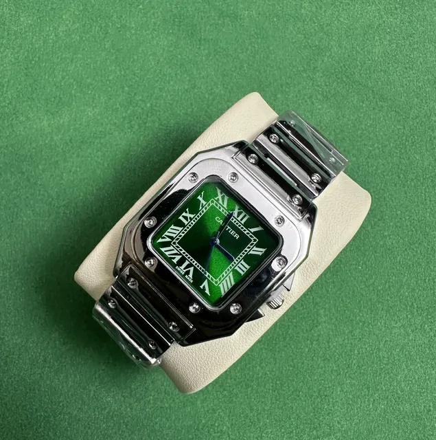 Santos de Cartier Emerald Dial