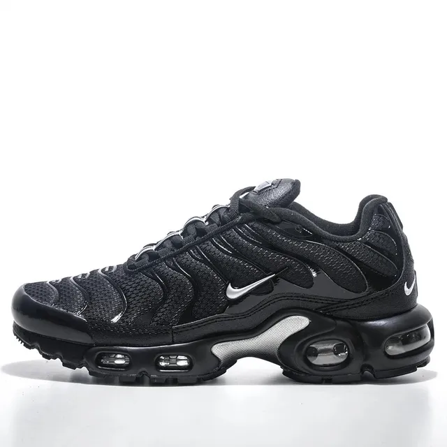 Nike Air Max Plus Triple Black