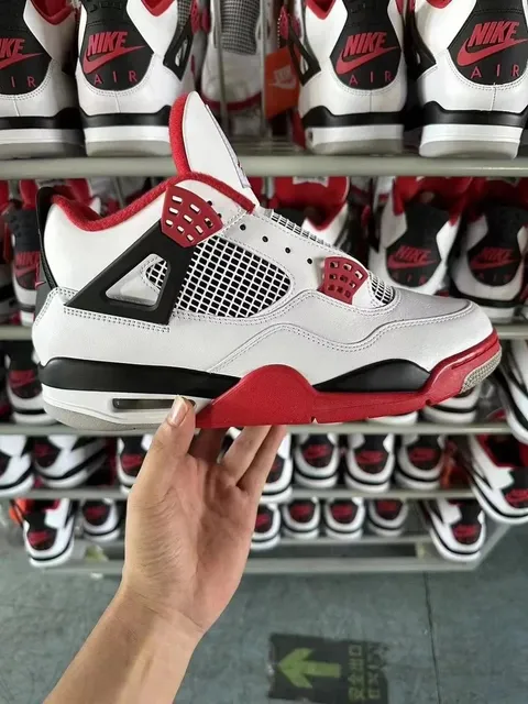 OG AJ4火焰红