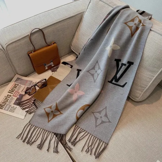 Louis Vuitton Monogram Scarf Multicolor LV Flower Print