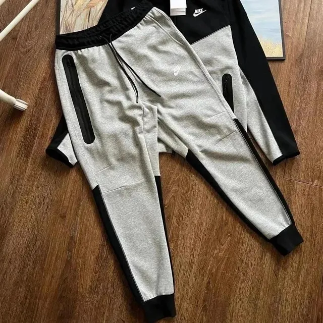 Nike Tech Fleece Joggers Heather Grey/Black