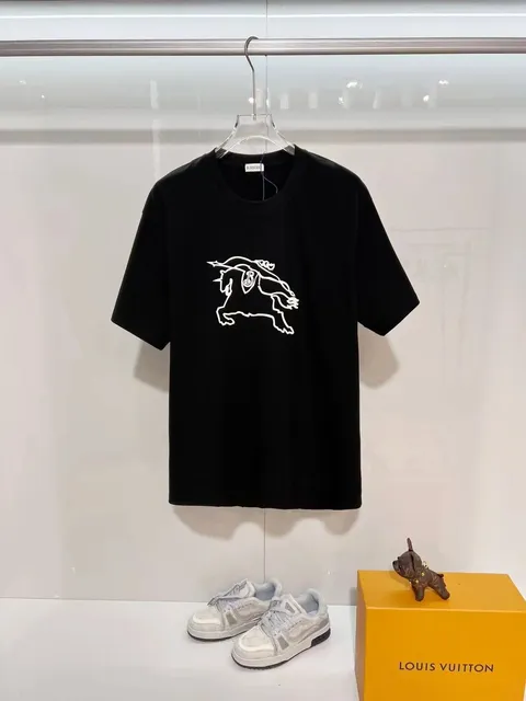 Burberry Equestrian Knight T-Shirt Outline Print