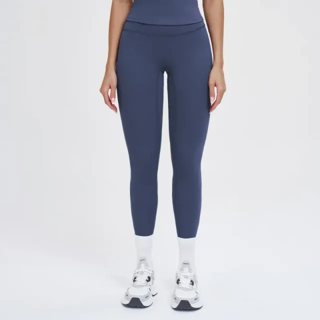 黛蓝色