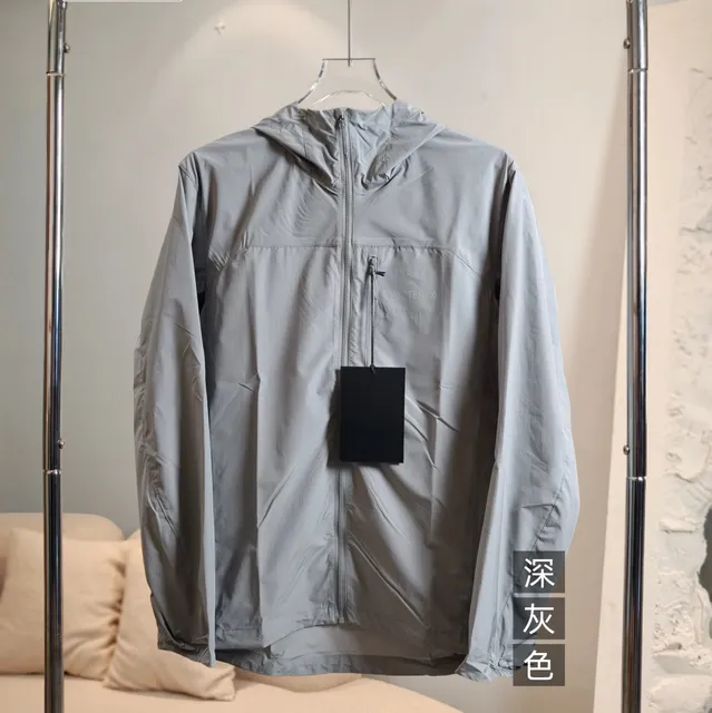 Squamish Hoody 深灰色