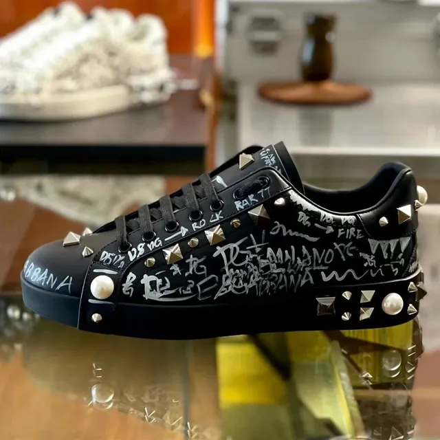 Dolce & Gabbana Sneaker Graffiti Stud