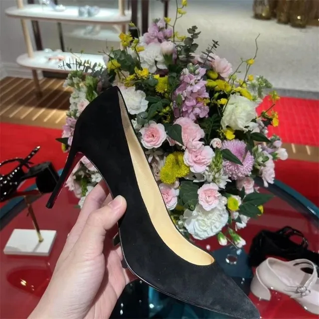 Christian Louboutin Pump Classic Suede