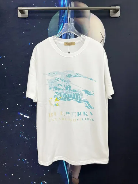 Burberry Equestrian Knight Tee Prorsum Print