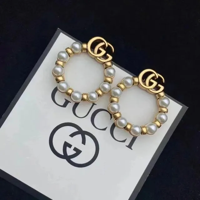 Gucci GG Pearl Hoop Earrings Pearl and Gold-Tone