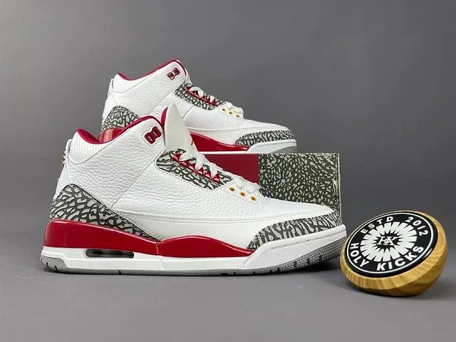 Air Jordan 3 True Blue