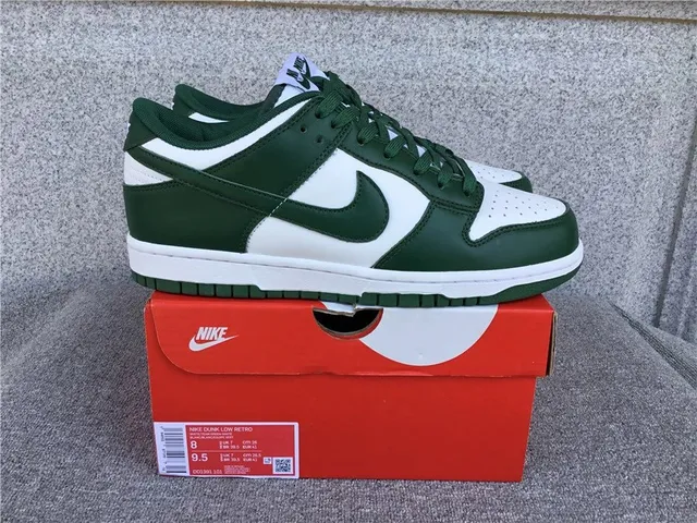 Nike Dunk Low Retro Pine Green