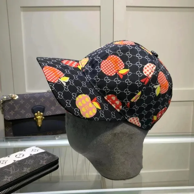 Gucci Baseball Cap Apple Print GG Canvas