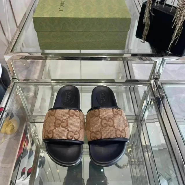 Gucci Slide Sandal GG Canvas