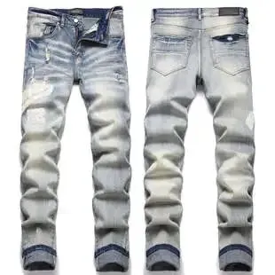 Levi's 501 Distressed Light Wash