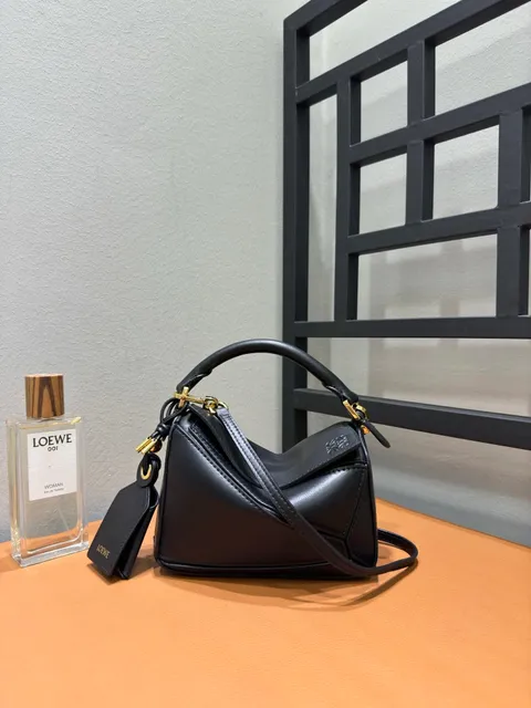 Loewe Puzzle Mini Smooth Leather