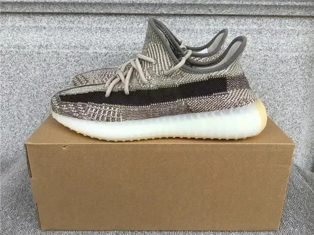 Yeezy Boost 350 V2 Zebra