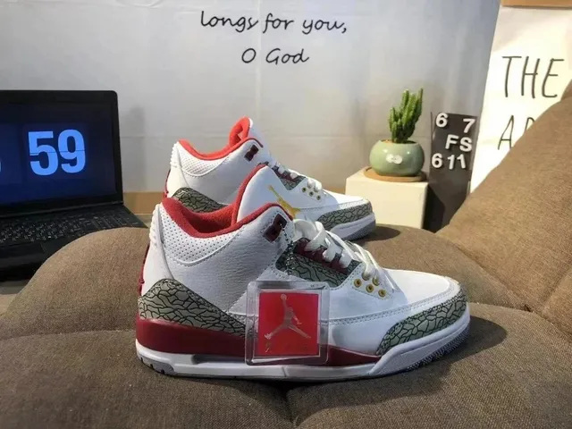 AJ3-白酒红 红雀