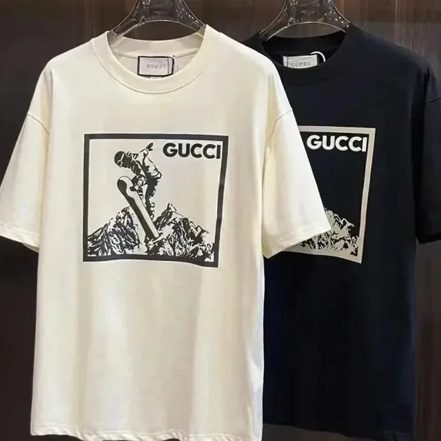 Gucci Graphic T-Shirt Snowboarder Print