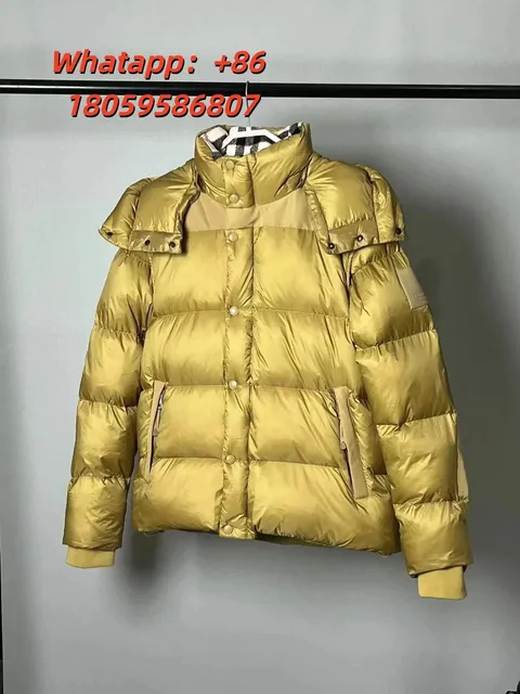 B家黑色可拆卸羽绒服黄色