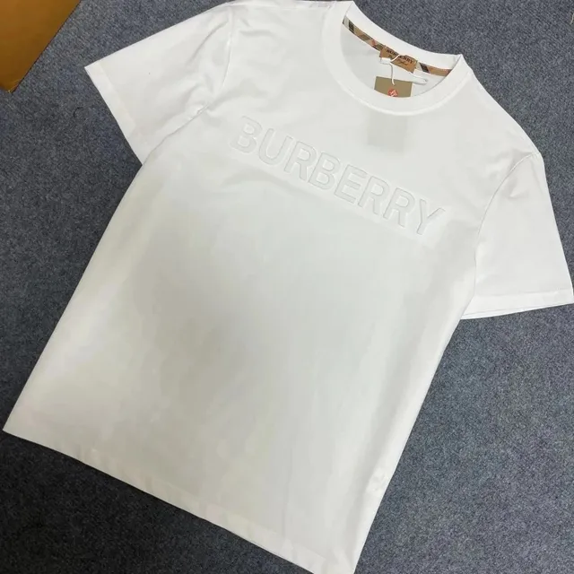 Burberry Logo T-Shirt Embossed Logo