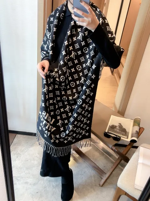 Louis Vuitton Monogram Shawl Classic LV Print