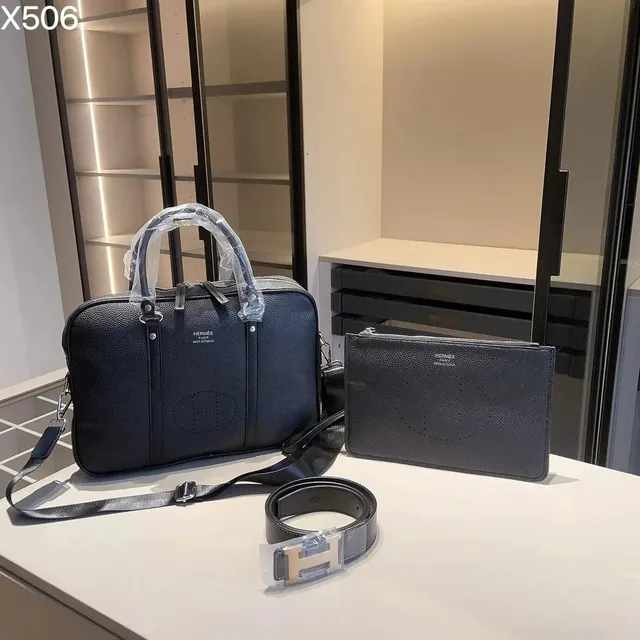 Hermès Set Leather with H Logo