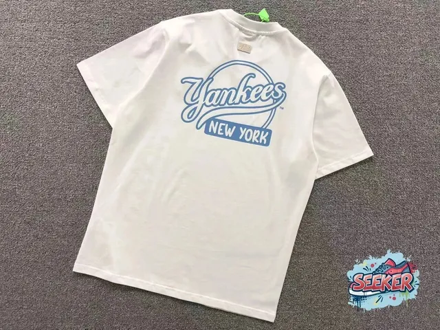 MLB Yankees Graphic Tee New York Script