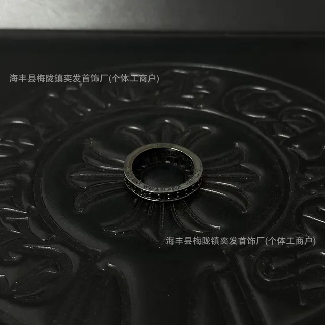 黑金镶钻戒指(黑钻)
