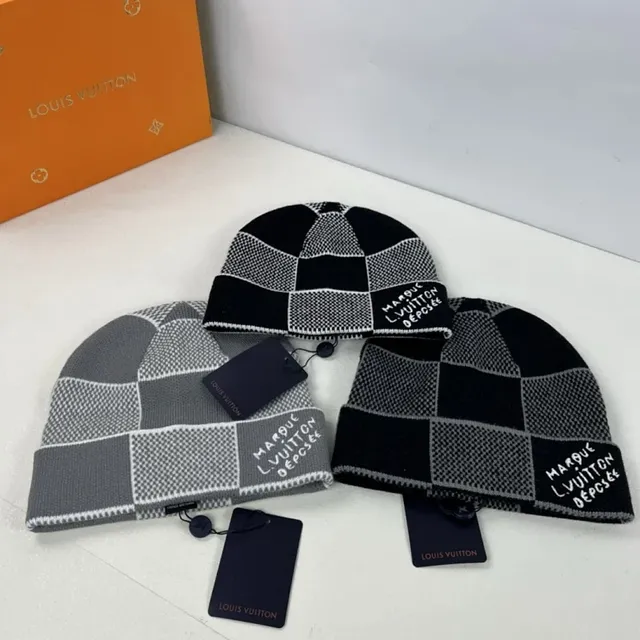 Louis Vuitton Checkerboard Beanie Marque LV Deposee