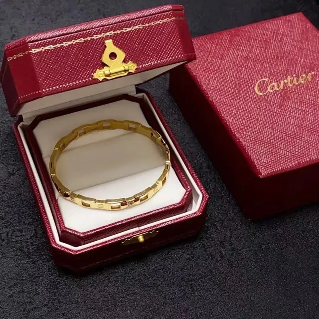 Cartier Juste Un Clou Bracelet Large Model