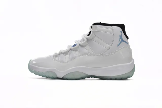 Air Jordan 11 Concord