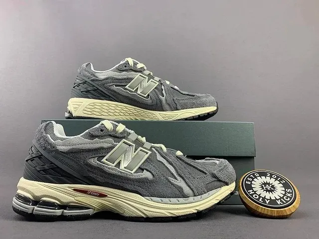 New Balance 2002R Grey Beige