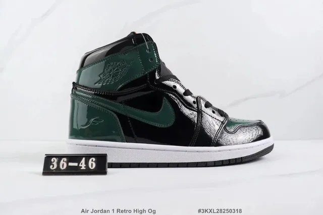 Air Jordan 1 Retro High OG Pine Green